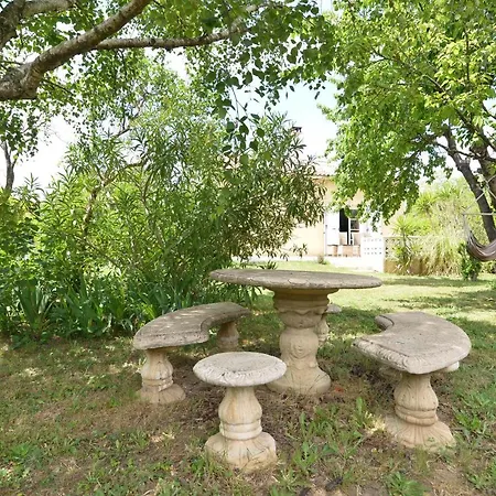 Homestay La Lezarde, D'hote, Piscine, Salle D'eau Privatif, Cafe Ou The Offert Le Matin Saint-Victor-la-Coste