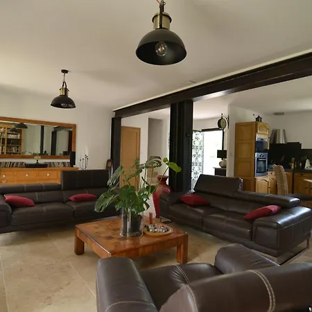 La Lezarde, D'hote, Piscine, Salle D'eau Privatif, Cafe Ou The Offert Le Matin Homestay *