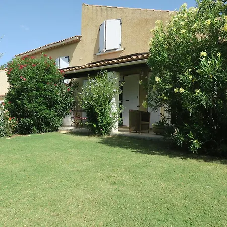 La Lezarde, D'hote, Piscine, Salle D'eau Privatif, Cafe Ou The Offert Le Matin