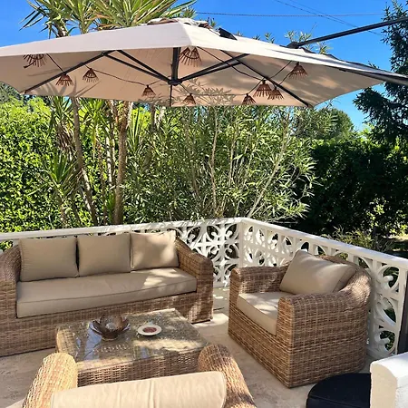 La Lézarde, D'hôte, Piscine, Salle D'eau Privatif, Café Ou Thé Offert Le Matin *